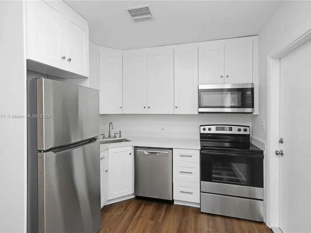 1954 SW 25th Ter, Miami FL 33133