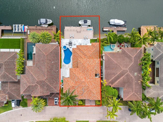 992 Sanibel Dr, Hollywood FL 33019