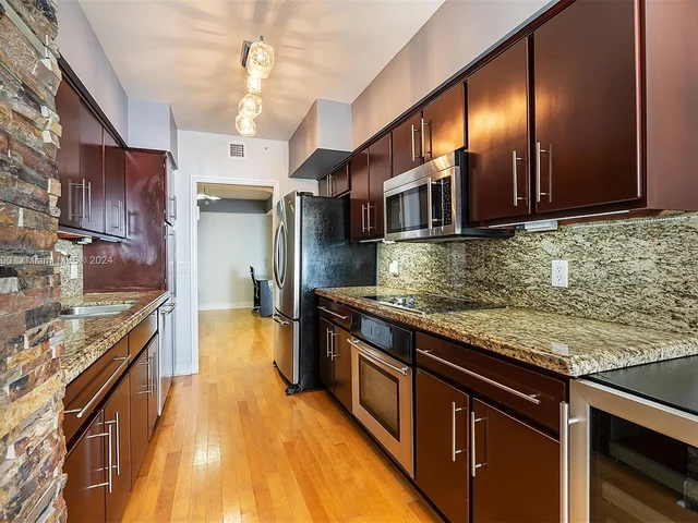 16400 Collins Ave # 1042, Sunny Isles Beach FL 33160