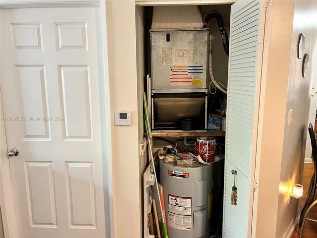 6195 NW 186th St # 211, Hialeah FL 33015