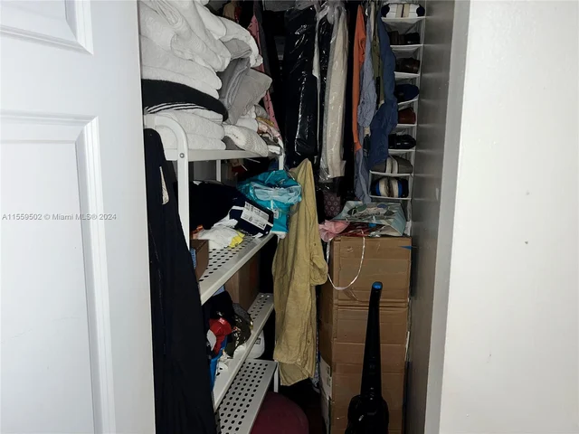 6195 NW 186th St # 211, Hialeah FL 33015