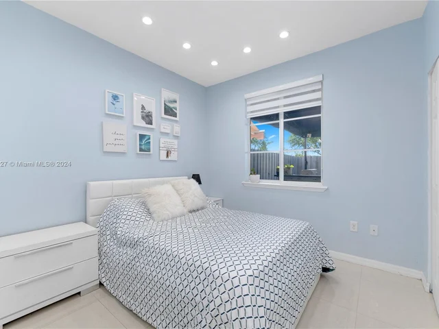 16554 SW 71st Ter # 16554, Miami FL 33193