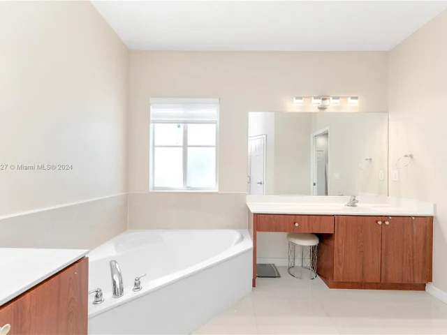 16554 SW 71st Ter # 16554, Miami FL 33193