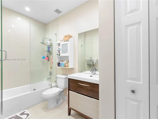 16554 SW 71st Ter # 16554, Miami FL 33193