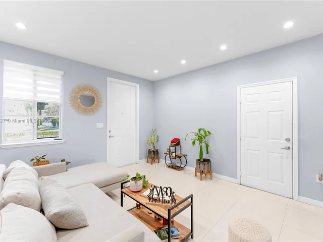 16554 SW 71st Ter # 16554, Miami FL 33193