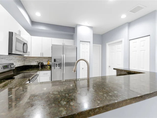 16554 SW 71st Ter # 16554, Miami FL 33193