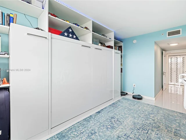 650 West Ave # 1211, Miami Beach FL 33139