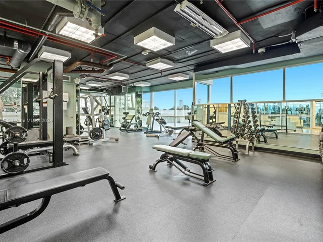 650 West Ave # 1211, Miami Beach FL 33139