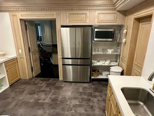 11111 Biscayne Blvd # G, Miami FL 33181