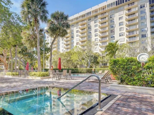 11111 Biscayne Blvd # G, Miami FL 33181