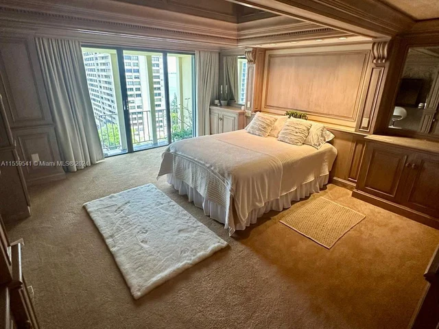 11111 Biscayne Blvd # G, Miami FL 33181