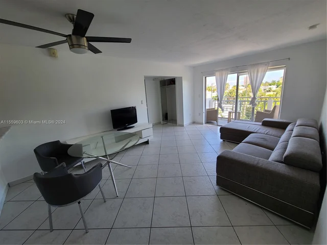 716 Michigan Ave # 501, Miami Beach FL 33139