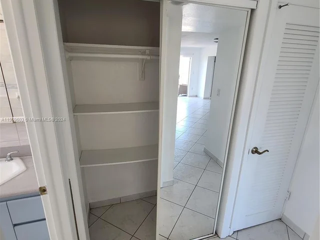 716 Michigan Ave # 501, Miami Beach FL 33139