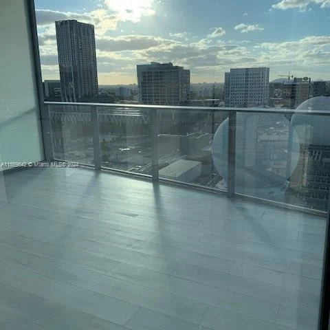 851 NE 1st Ave # 2110, Miami FL 33132