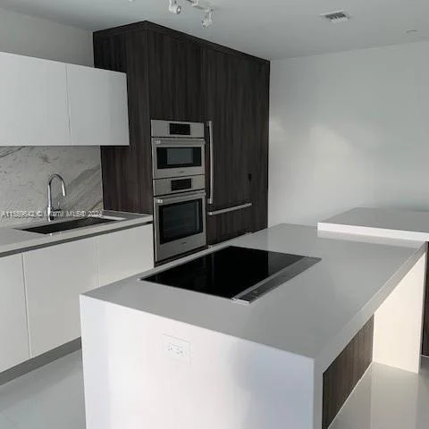 851 NE 1st Ave # 2110, Miami FL 33132