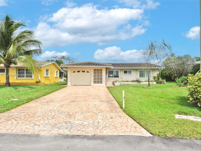 4301 NW 46th St, Tamarac FL 33319