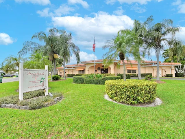 4301 NW 46th St, Tamarac FL 33319