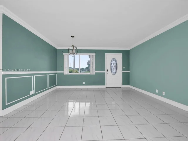 4301 NW 46th St, Tamarac FL 33319