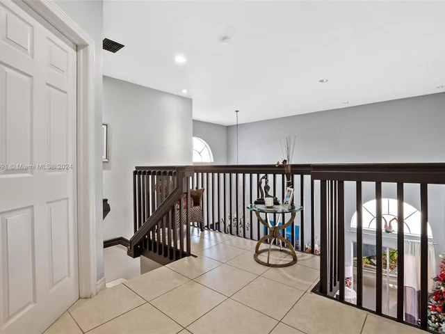 6014 SW 160th Ave, Miami FL 33193