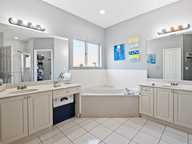 6014 SW 160th Ave, Miami FL 33193