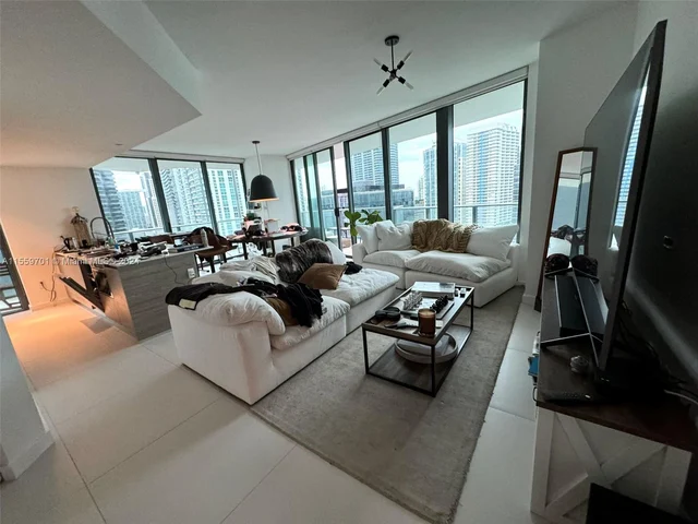 1300 S Miami Ave # 2001, Miami FL 33130