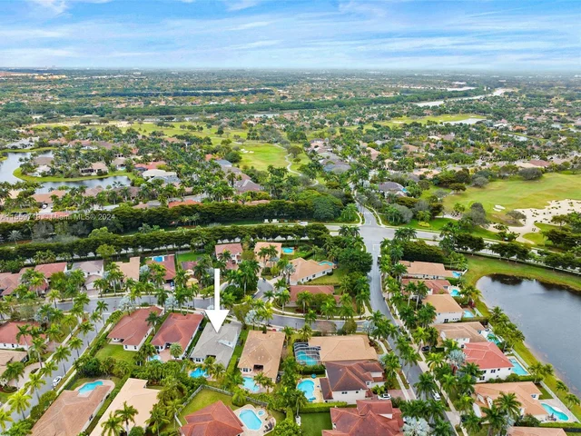 2012 E Harbor View Cir # 2012, Weston FL 33327