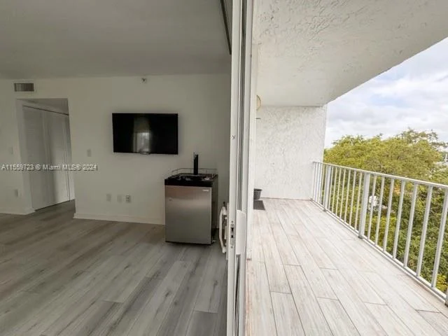 650 NE 64th St # G509, Miami FL 33138