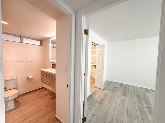 650 NE 64th St # G509, Miami FL 33138