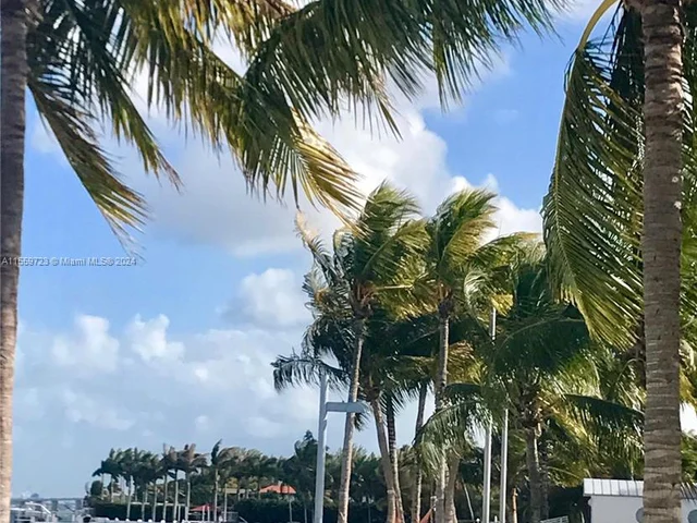 650 NE 64th St # G509, Miami FL 33138