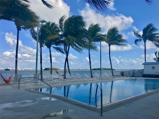 650 NE 64th St # G509, Miami FL 33138