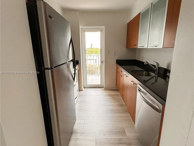 650 NE 64th St # G509, Miami FL 33138