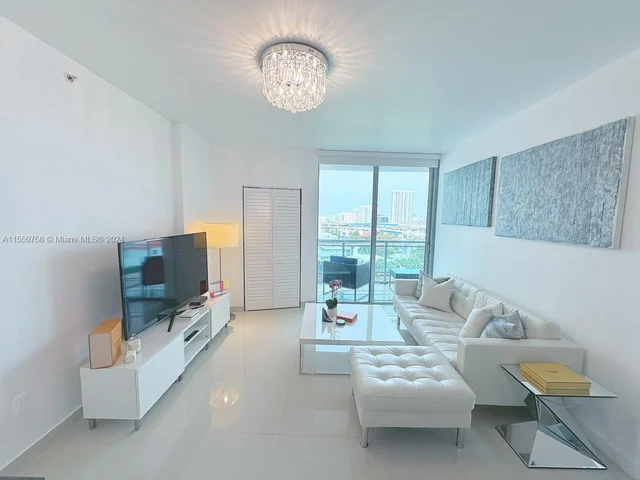 350 S Miami Ave # 1215, Miami FL 33130