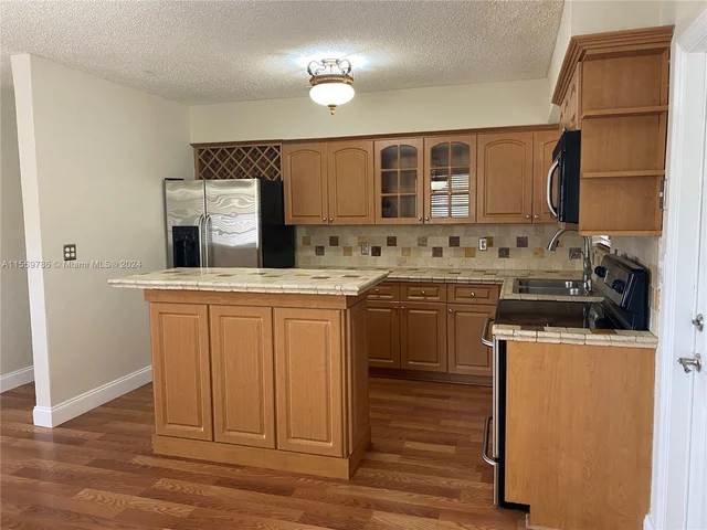 4263 NW 3rd St # 0, Miami FL 33126