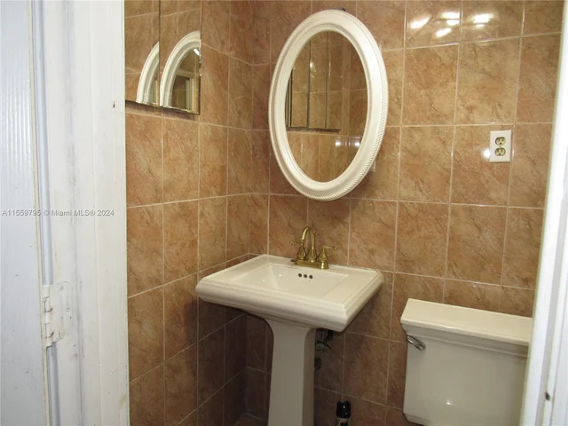 6550 Mckinley St # 0, Hollywood FL 33024