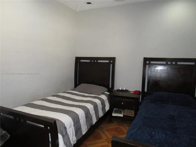 6550 Mckinley St # 0, Hollywood FL 33024