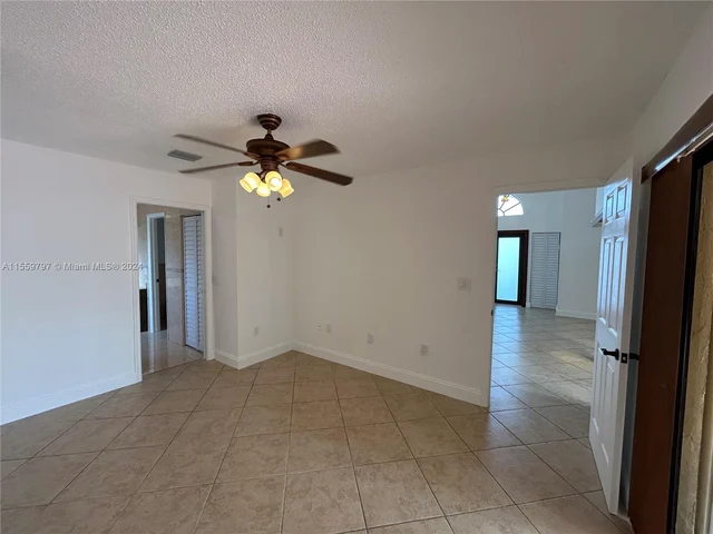 8910 SW 4th Ln, Miami FL 33174