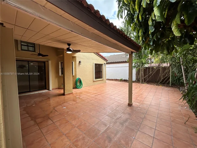 8910 SW 4th Ln, Miami FL 33174