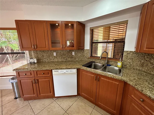 8910 SW 4th Ln, Miami FL 33174