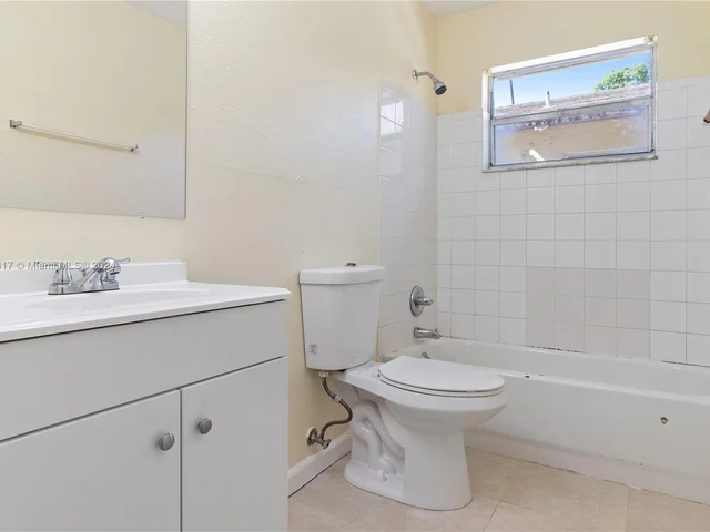 1034 NW 8th Ave # 1034, Fort Lauderdale FL 33311