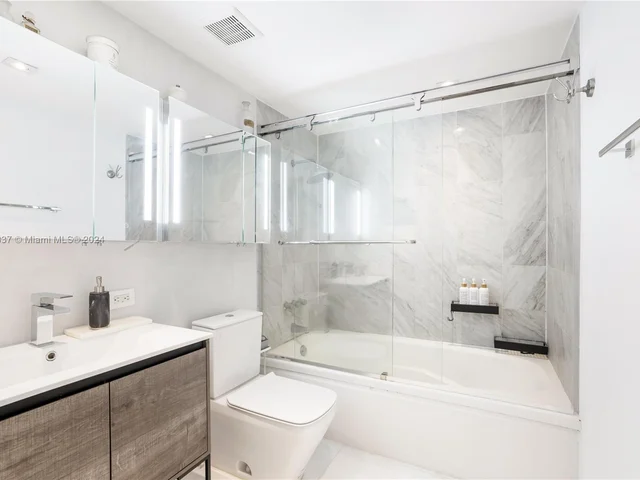 50 Ocean Lane Dr # 302, Key Biscayne FL 33149