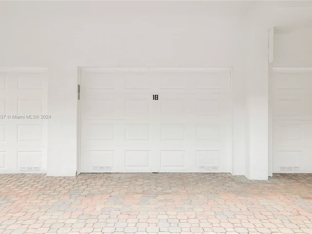 50 Ocean Lane Dr # 302, Key Biscayne FL 33149