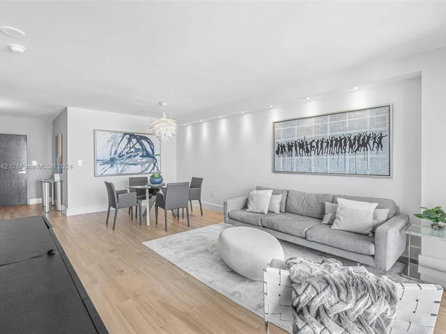 90 Alton Rd # 2305, Miami Beach FL 33139