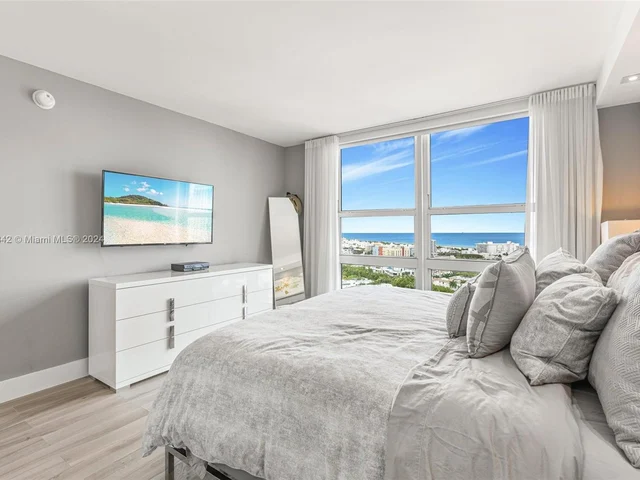 90 Alton Rd # 2305, Miami Beach FL 33139