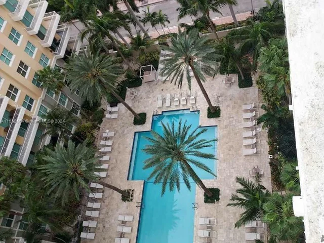 625 Casa Loma Blvd, Boynton Beach FL 33435