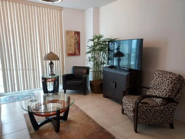 625 Casa Loma Blvd, Boynton Beach FL 33435