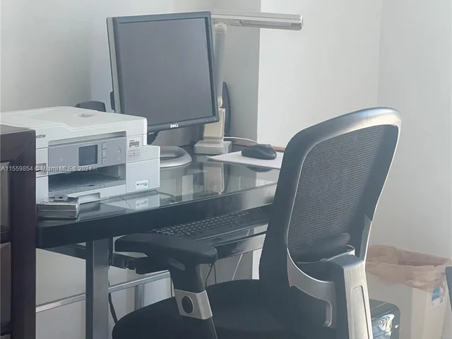 625 Casa Loma Blvd, Boynton Beach FL 33435