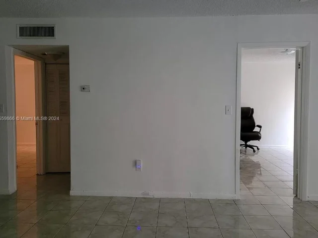 11925 NE 2nd Ave # B115, North Miami FL 33161