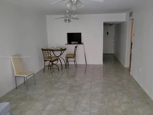 11925 NE 2nd Ave # B115, North Miami FL 33161