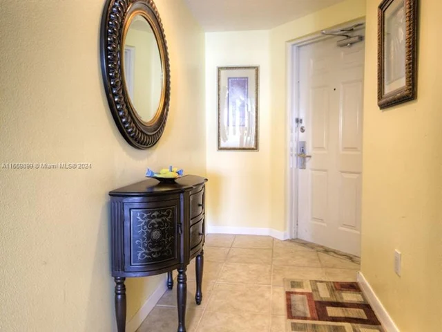 18100 N Bay Rd # 709, Sunny Isles Beach FL 33160