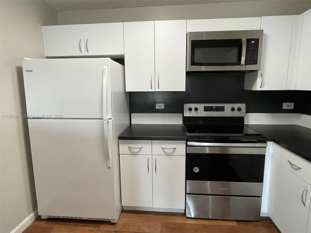 3650 N 56th Ave # 519, Hollywood FL 33021